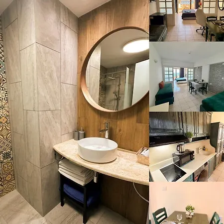 Direkt Am - Balkon, Meerblick & Pool! Appartement Klorakas
